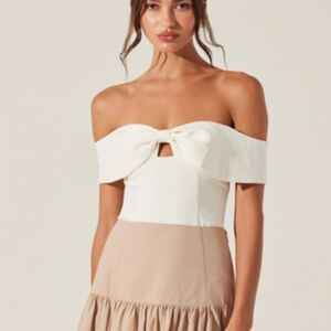 Astr Off-Shoulder Cream Top